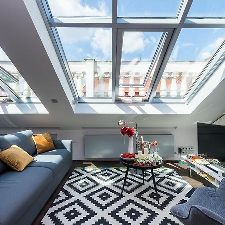 Empirent Gold Street Apartments Prague Exterior photo